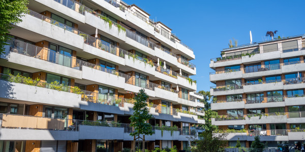 Comprar / Vender Apartamentos y Lofts en Barcelona · con Zona Comunitaria
