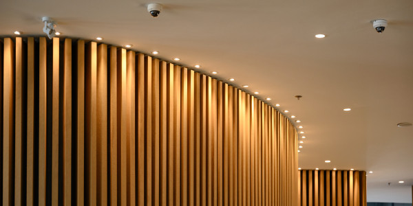 Comprar / Vender Casas Unifamiliares y Chalets en Barcelona · con Iluminación Decorativa
