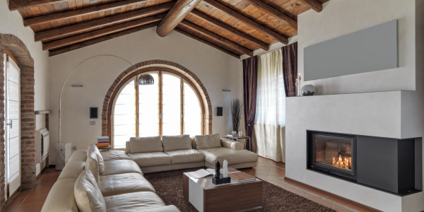 Compraventa de Inmuebles en Les Corts · Casas de Montaña
