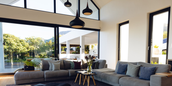 Inversores, Intermediarios, Agentes y Brokers Inmobiliarios en Sants-Montjüic · Chalets